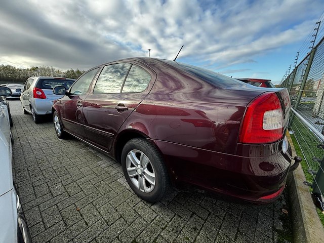 Skoda octavia 1.6 cr tdi greenline ambition dpf, 2011 - afbeelding 23 van  27