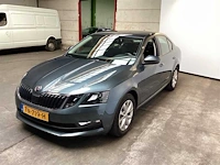 Škoda octavia 1.6 tdi greentech ambition business | tn-719-h - afbeelding 1 van  17