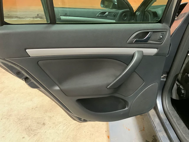 Skoda octavia 2010 - afbeelding 8 van  46