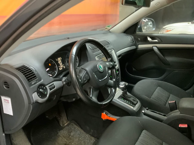Skoda octavia 2010 - afbeelding 14 van  46