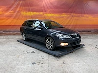 Skoda octavia 2010 - afbeelding 12 van  46
