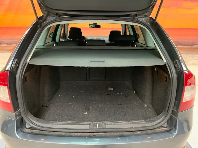 Skoda octavia 2010 - afbeelding 35 van  46