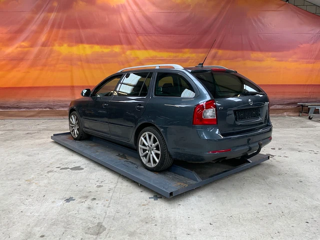Skoda octavia 2010 - afbeelding 34 van  46