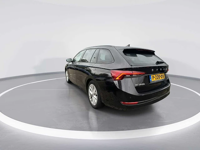 Skoda octavia combi 1.0 e-tsi sport business | p-220-dx - afbeelding 19 van  25