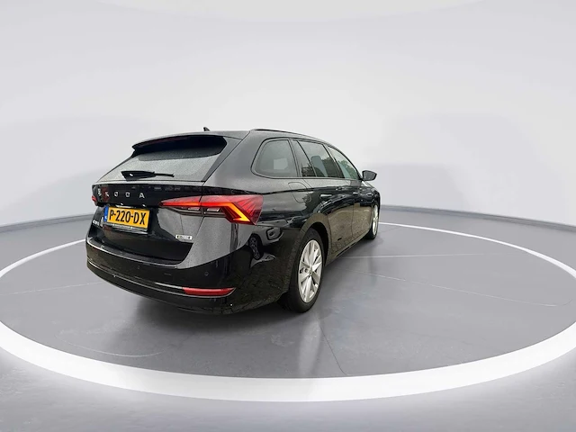 Skoda octavia combi 1.0 e-tsi sport business | p-220-dx - afbeelding 21 van  25