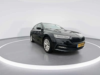 Skoda octavia combi 1.0 e-tsi sport business | p-220-dx - afbeelding 23 van  25