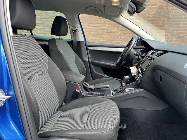 Skoda octavia combi 1.0 tsi greentech ambition business 2016 | kd-968-b - afbeelding 25 van  32