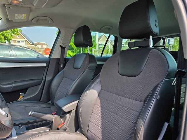 Skoda octavia combi 1.0 tsi greentech ambition business 2017 | kx-498-n - afbeelding 17 van  30