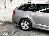 Skoda octavia combi 1.0 tsi grt amb. bns 116pk 2019 -orig. nl-, xr-784-v - afbeelding 2 van  62