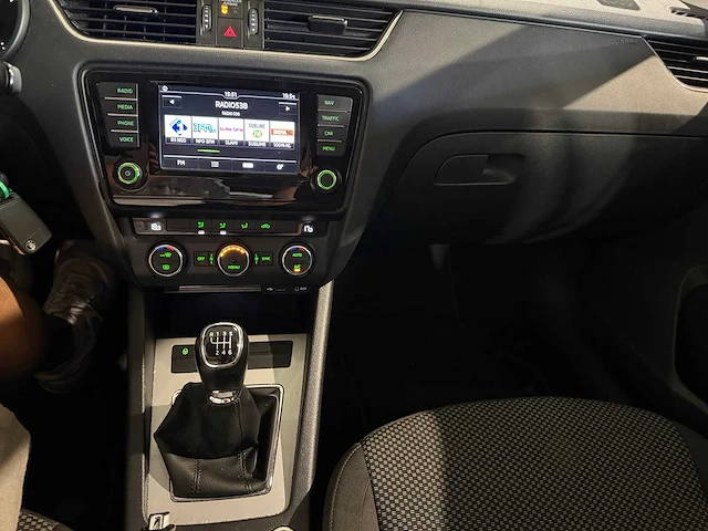 Skoda octavia combi 1.0 tsi grt amb bns, kp-623-z - afbeelding 6 van  17