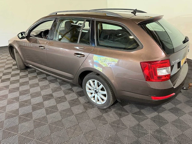 Skoda octavia combi 1.0 tsi grt amb bns, kp-623-z - afbeelding 10 van  17