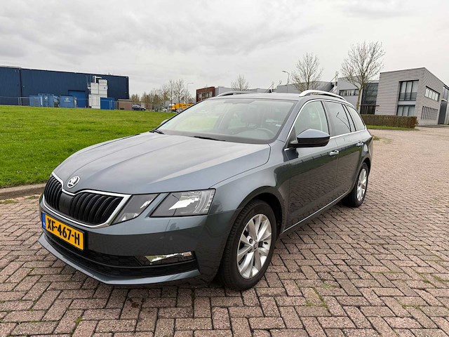 Skoda octavia combi 1.0 tsi grt amb. bns , xf-467-h - afbeelding 1 van  23