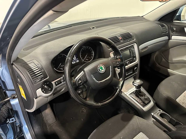 Skoda octavia combi 1.2 tsi ambition bns automaat 82-spz-1 - afbeelding 20 van  20