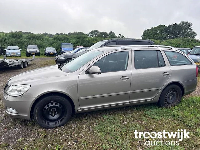 Skoda octavia combi 1.2 tsi elegance, 68-lpg-a - afbeelding 2 van  19