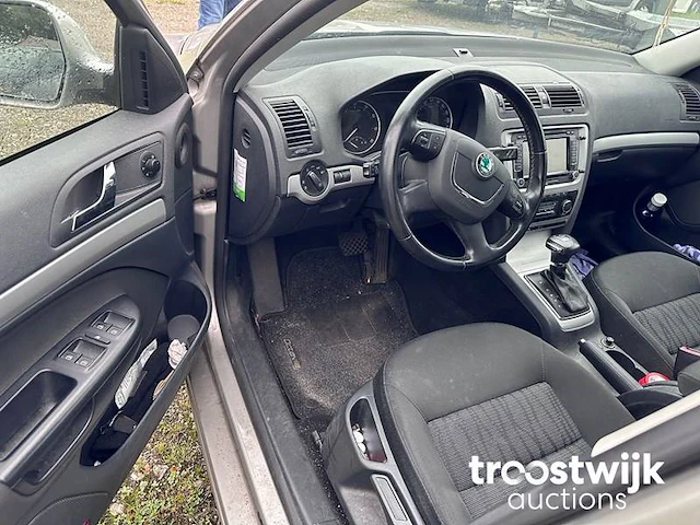 Skoda octavia combi 1.2 tsi elegance, 68-lpg-a - afbeelding 7 van  19