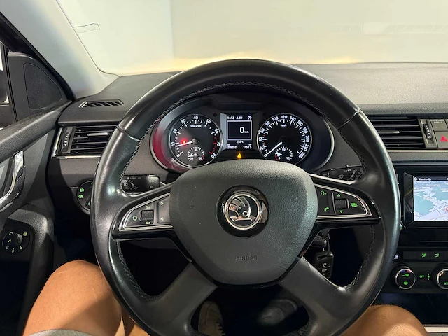 Skoda octavia combi 1.2 tsi grt amb bns, 3-xjd-55 - afbeelding 12 van  12