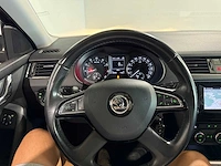 Skoda octavia combi 1.2 tsi grt amb bns, 3-xjd-55 - afbeelding 12 van  12