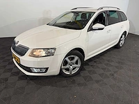 Skoda octavia combi 1.2 tsi grt amb bns, 5-sjv-26 - afbeelding 1 van  17