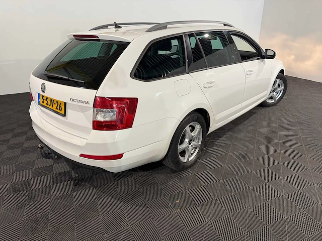 Skoda octavia combi 1.2 tsi grt amb bns, 5-sjv-26 - afbeelding 10 van  17