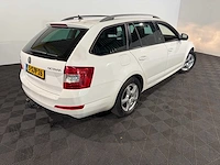 Skoda octavia combi 1.2 tsi grt amb bns, 5-sjv-26 - afbeelding 10 van  17