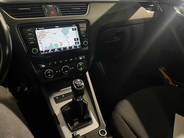 Skoda octavia combi 1.2 tsi grt eleg bns, gl-344-j - afbeelding 3 van  16
