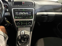 Skoda octavia combi 1.4 tsi ambition bns, 61-kds-9 - afbeelding 3 van  13
