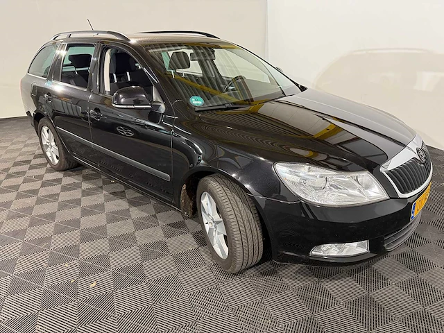 Skoda octavia combi 1.4 tsi gr.t.amb.bns, 01-tgl-8 - afbeelding 10 van  13