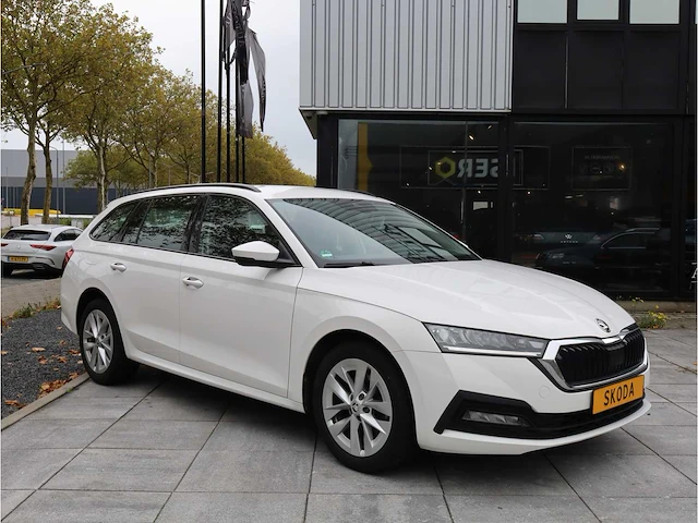 Skoda octavia combi 1.4 tsi iv phev 204pk automaat 2022 - afbeelding 28 van  30