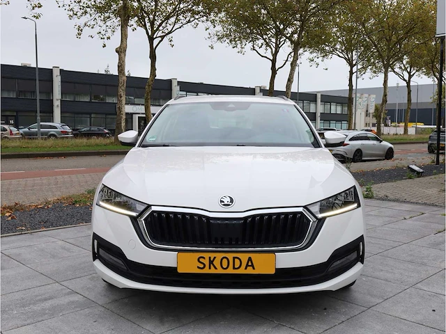 Skoda octavia combi 1.4 tsi iv phev 204pk automaat 2022 - afbeelding 29 van  30