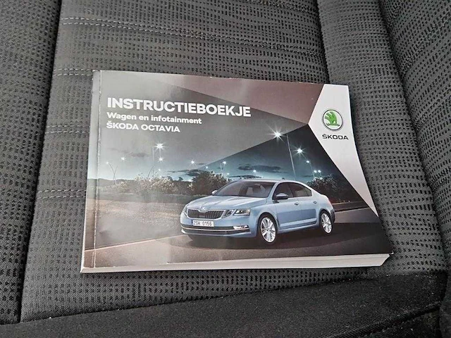 Škoda octavia combi 1.5 tsi greentech business edition plus | h-003-bz - afbeelding 16 van  19