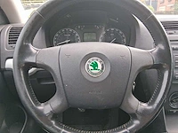 Skoda octavia combi 1.6 ambiente 2006 | 29-st-zb - afbeelding 8 van  28