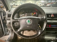 Skoda octavia combi 1.6 celebrate , 10-pf-fg - afbeelding 3 van  14