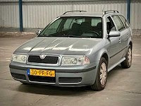 Skoda octavia combi 1.6 celebrate , 10-pf-fg - afbeelding 1 van  14