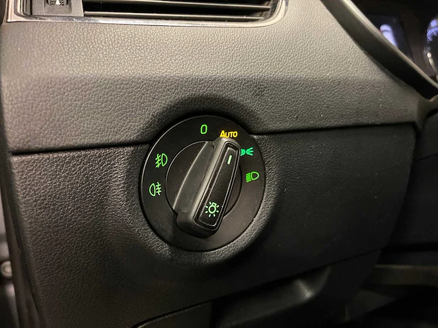 Skoda octavia combi 1.6 tdi greentech clever edition 116pk 2018 (origineel-nl + 1e eigenaar), xd-036-p - afbeelding 16 van  49