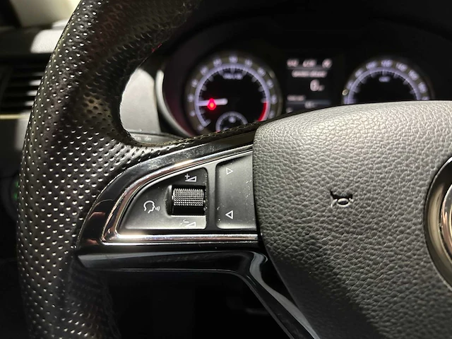 Skoda octavia combi 1.6 tdi greentech clever edition 116pk 2019, xh-195-j - afbeelding 22 van  43