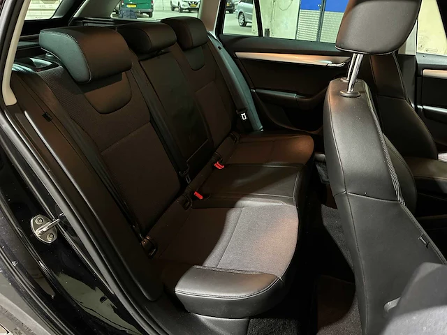 Skoda octavia combi 1.6 tdi greentech clever edition 116pk 2019, xh-195-j - afbeelding 36 van  43