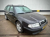 Skoda octavia combi 1.8 t démarrage , 91-rt-vx - afbeelding 9 van  15