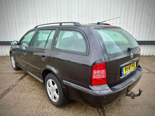 Skoda octavia combi 1.8 t démarrage , 91-rt-vx - afbeelding 10 van  15