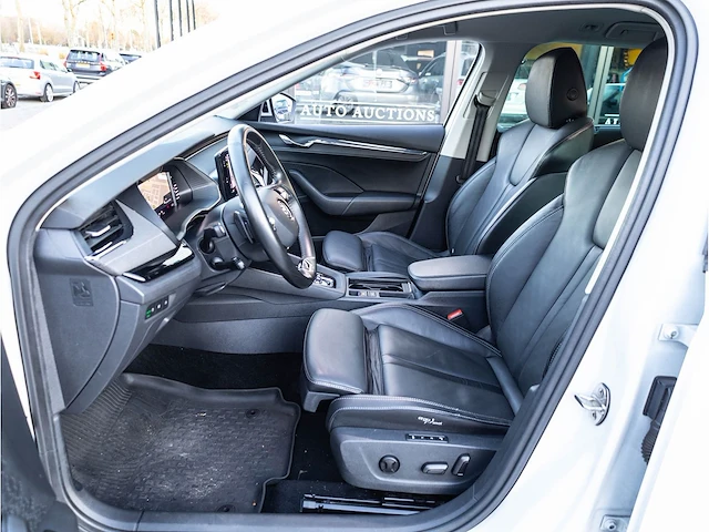 Skoda octavia combi 2.0 tdi automaat 2020 vol leer keyless head-up camera memory massage stoel ventilatie, l-159-dp - afbeelding 3 van  42