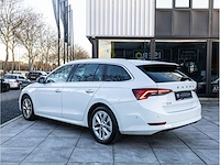Skoda octavia combi 2.0 tdi automaat 2020 vol leer keyless head-up camera memory massage stoel ventilatie, l-159-dp - afbeelding 23 van  42
