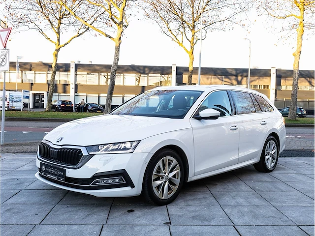 Skoda octavia combi 2.0 tdi automaat 2020 vol leer keyless head-up camera memory massage stoel ventilatie, l-159-dp - afbeelding 42 van  42