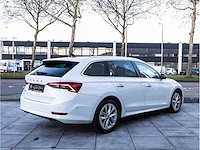 Skoda octavia combi 2.0 tdi automaat 2020 vol leer keyless head-up camera memory massage stoel ventilatie, l-159-dp - afbeelding 38 van  42