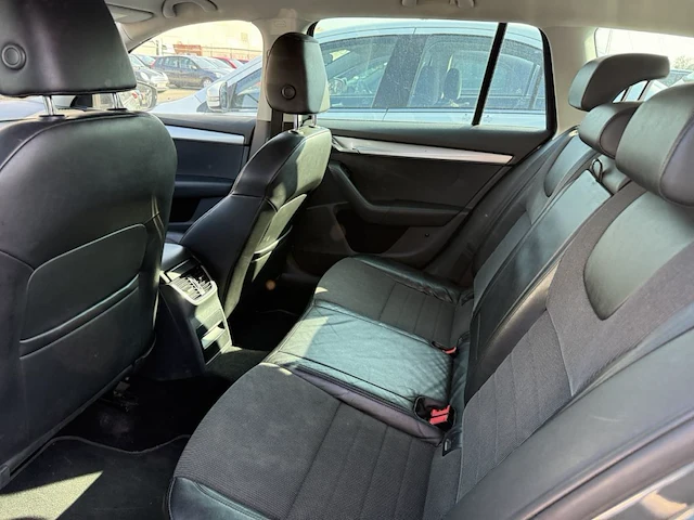 Skoda octavia combi cng 1.4 tsi ambition, 2015 - afbeelding 17 van  32