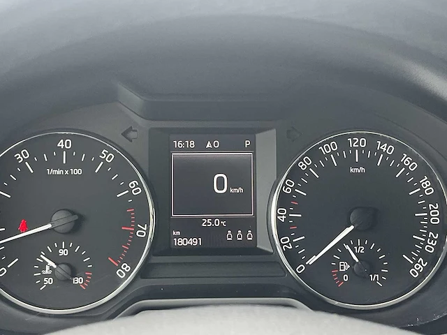 Skoda octavia combi greentech elegance businessline 1.4 tsi 2014 | 4-tdz-24 - afbeelding 6 van  29