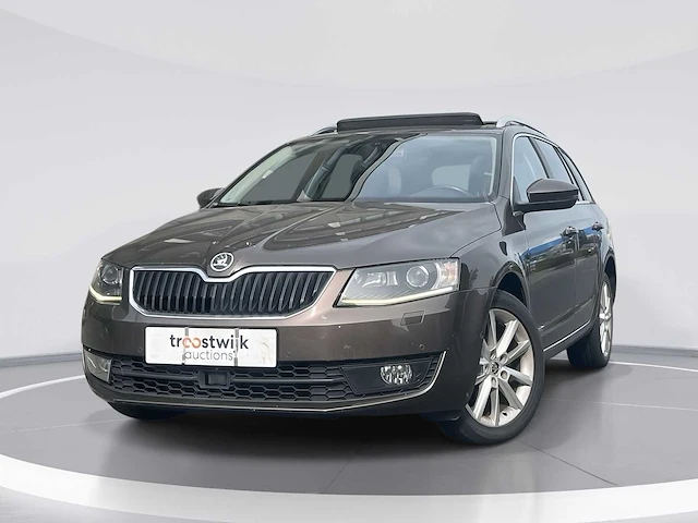 Skoda octavia combi greentech elegance businessline 1.4 tsi 2014 | 4-tdz-24 - afbeelding 1 van  29