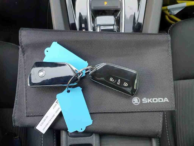 Skoda octavia combi iv 1.4 tsi phev 204pk automaat 2021 - afbeelding 2 van  17