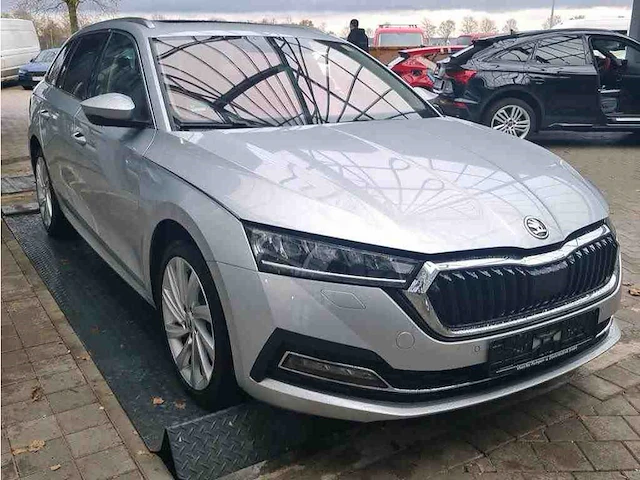 Skoda octavia combi iv 1.4 tsi phev 204pk automaat 2021 - afbeelding 9 van  14