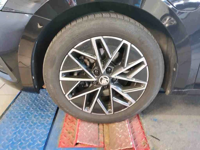 Skoda octavia combi iv 1.4 tsi phev 204pk automaat 2022 - afbeelding 3 van  19