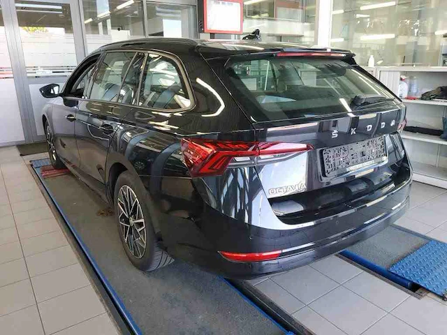 Skoda octavia combi iv 1.4 tsi phev 204pk automaat 2022 - afbeelding 13 van  19