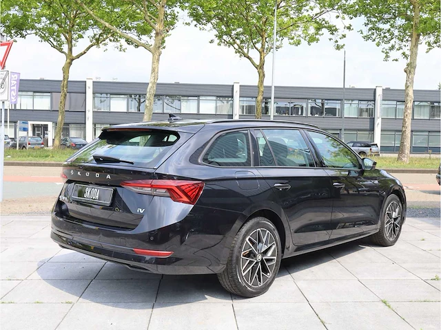 Skoda octavia combi iv 1.4 tsi phev 204pk automaat 2022 - afbeelding 32 van  36